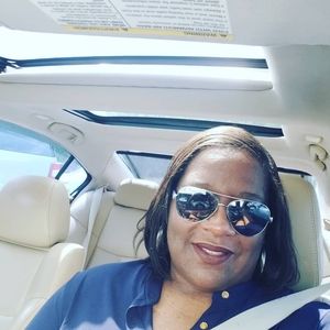 Meet your Posher, Pamela